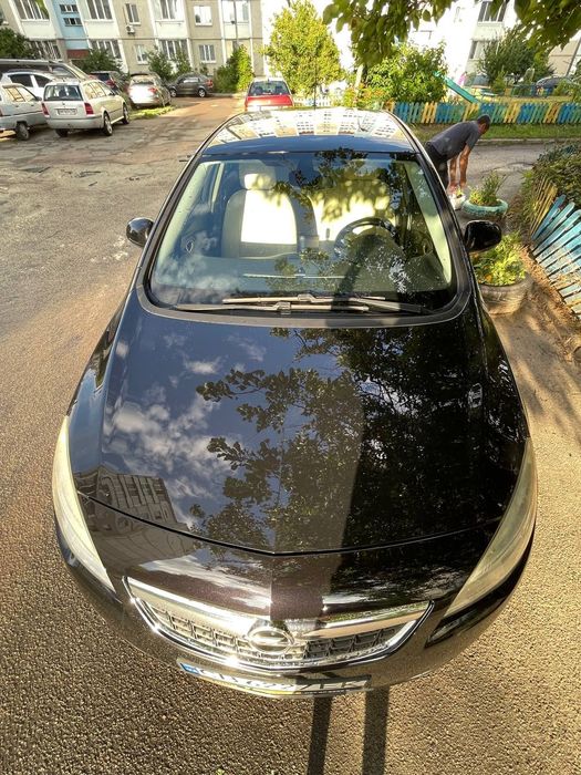 Opel Astra J, 2011 р.в