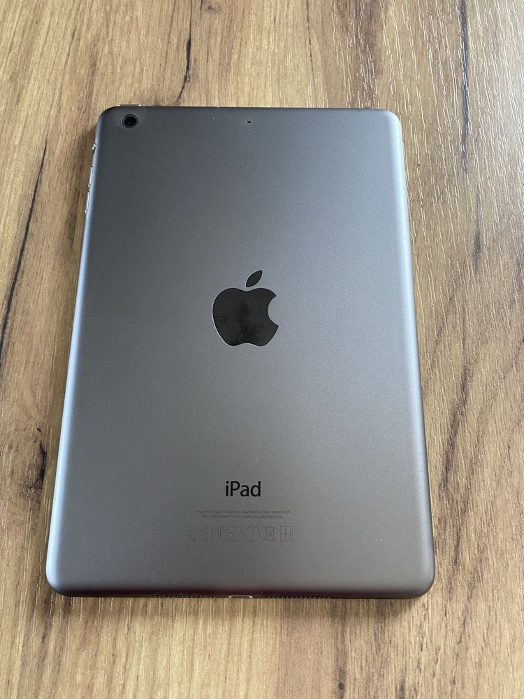 Ipad Mini 2 - bardzo dobry stan!