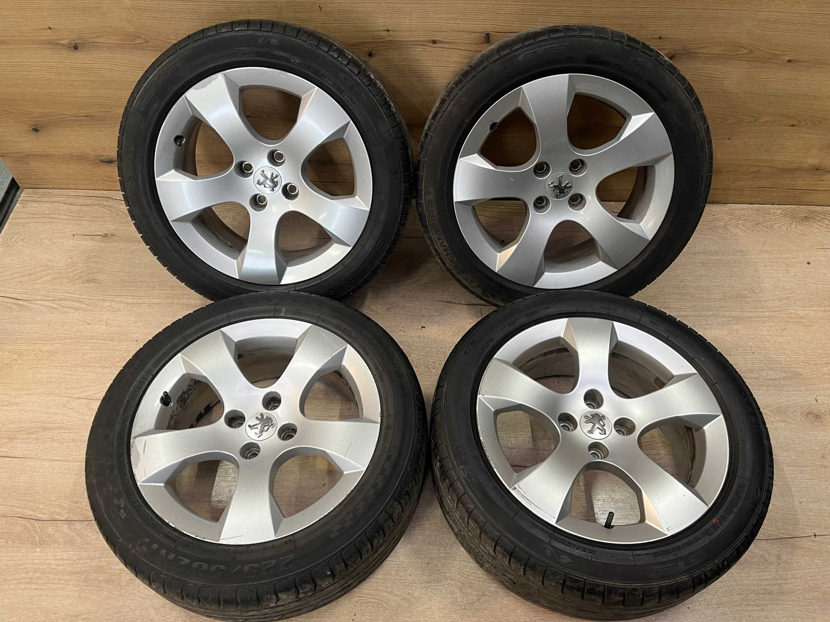 Koła komplet kół felgi Peugeot 3008 / 308 225/50/R17