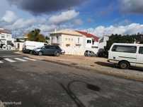 Vende-se ou permuta-se Lote de construção para prédio em S.B. Messines