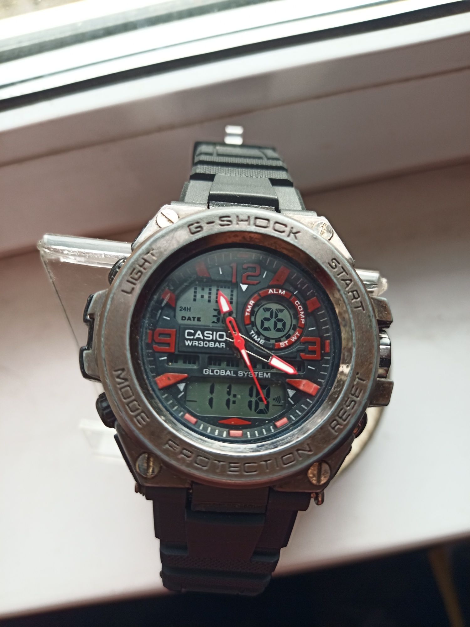 Продам годинник Casio