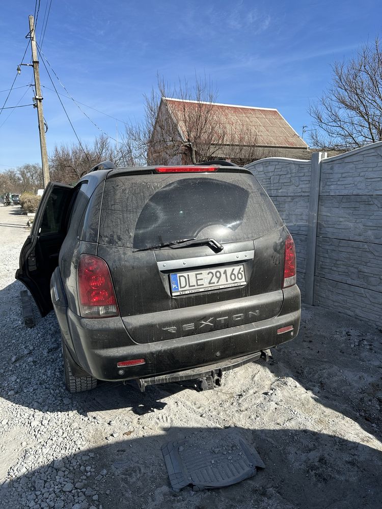 Разборка запчасти Ссан Йонг Рекстон SSangYong 2003 2004 2005