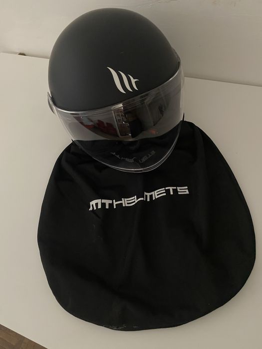 Capacete tamanho S novo