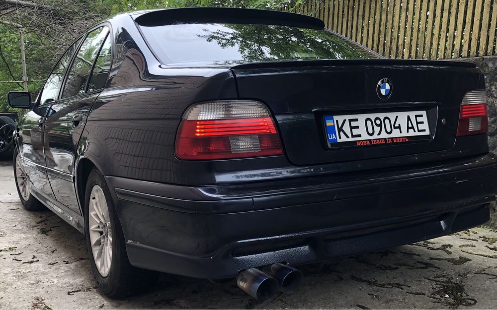 Продам BMW e39 535