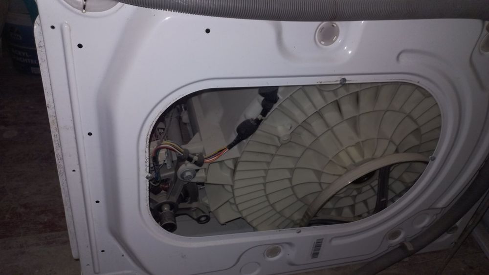 Продам запчасти на стиральную машину