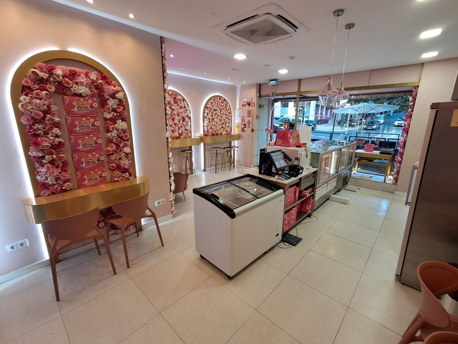 Trespasse de loja de restauração.  130 mil. Ótima oportunidade