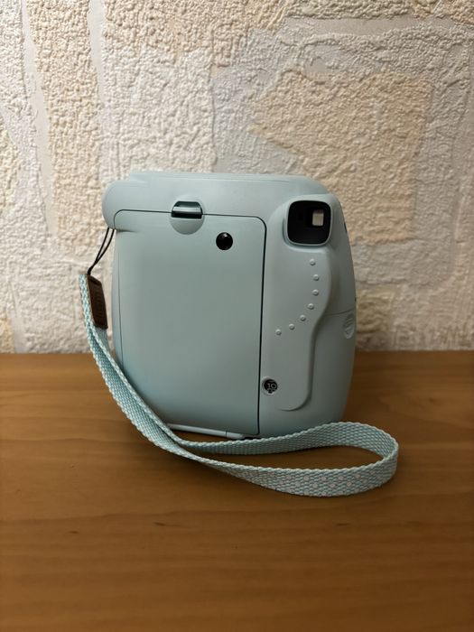 Продам Instax mini 9