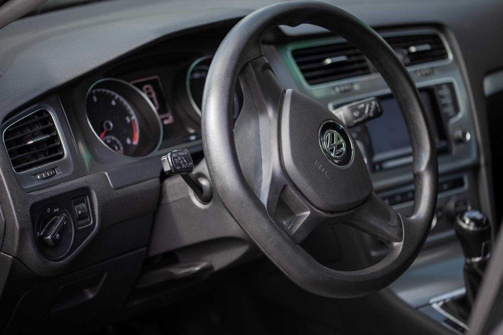 Volkswagen Golf VII/7 2013 rok 1.6 TDI 77 KW/105 KM