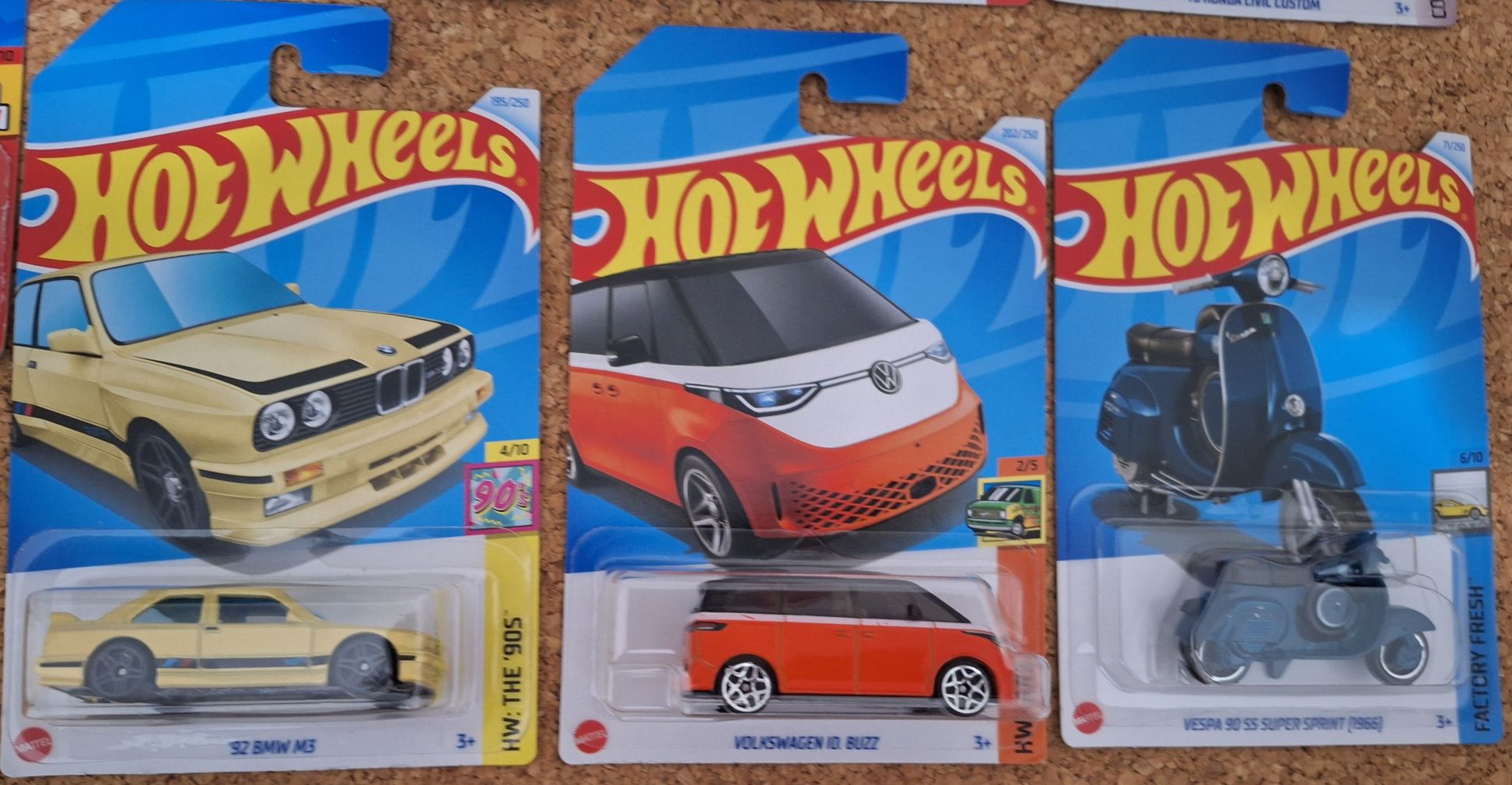 HotWheels cartela LONGA.