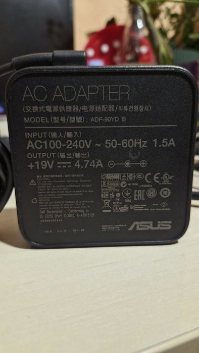 блок живлення до ноутбуку ASUS 19V