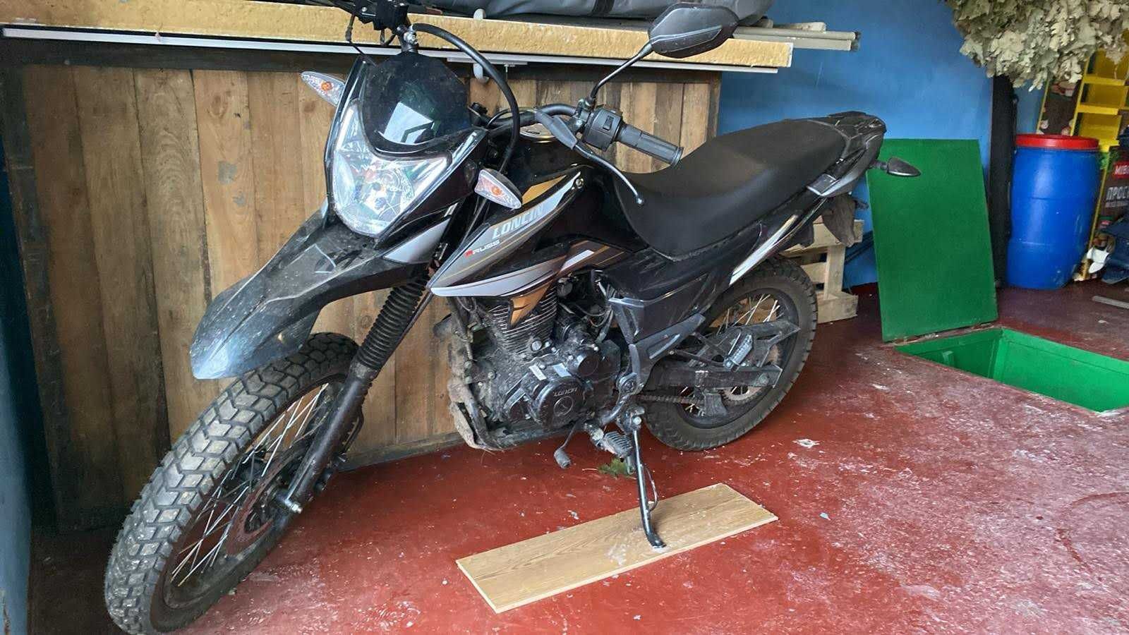 Продам мотоцикл Loncin