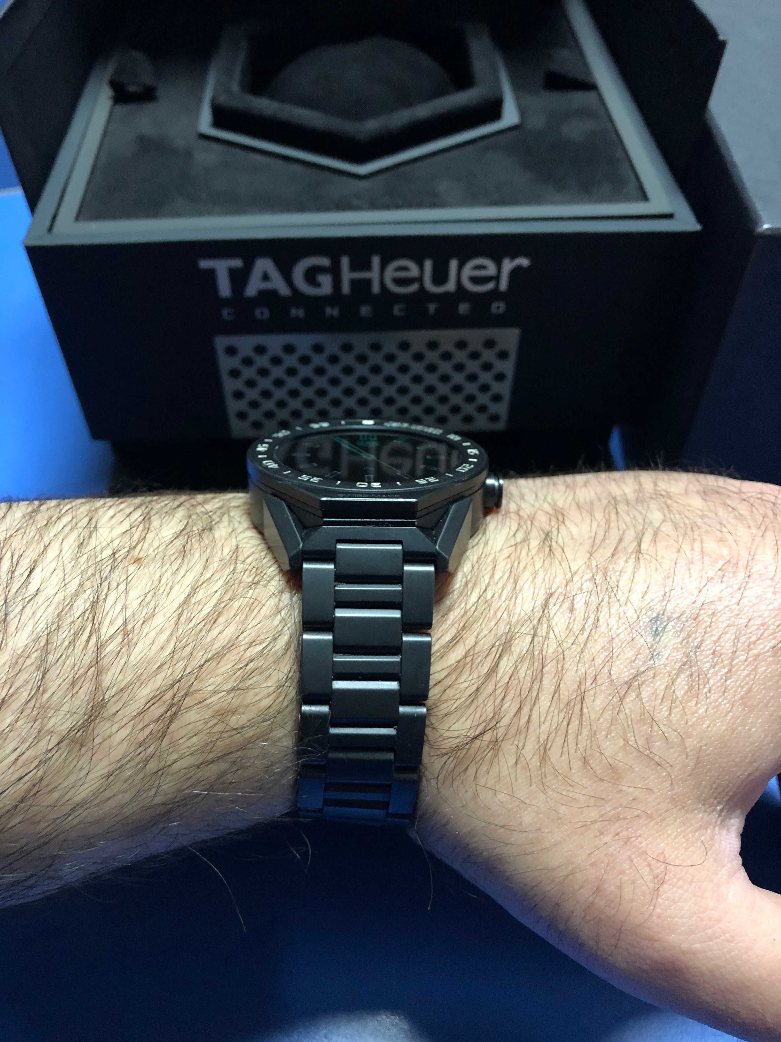 Швейцарские смарт часы TAG Heuer Connected Modular 45 Black Ceramic