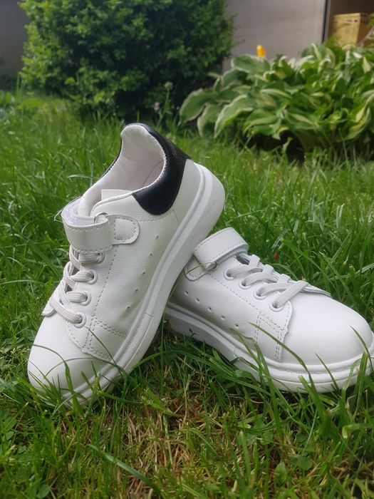 Кросівки  дитячі 30р