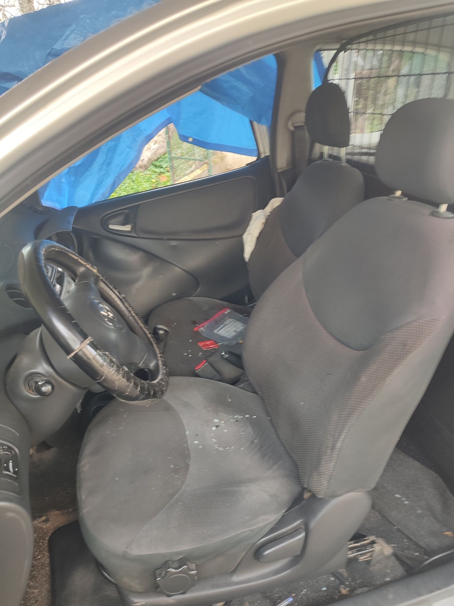 Toyota Yaris D4d 2004 Acidentado