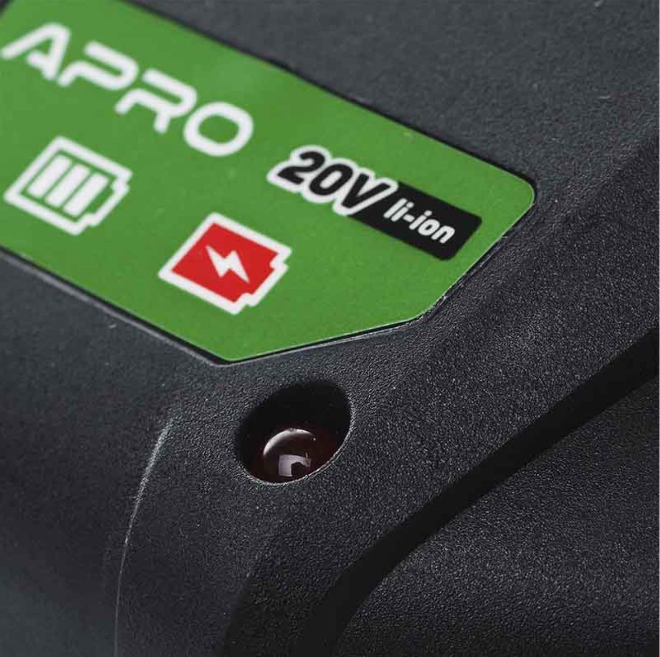 Зарядний пристрій APRO 20В, 2-4А, FC21