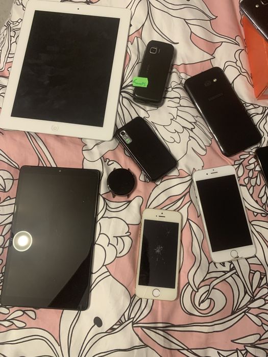 Pakiet telefonów i tabletów  na odzysk rezerwacja