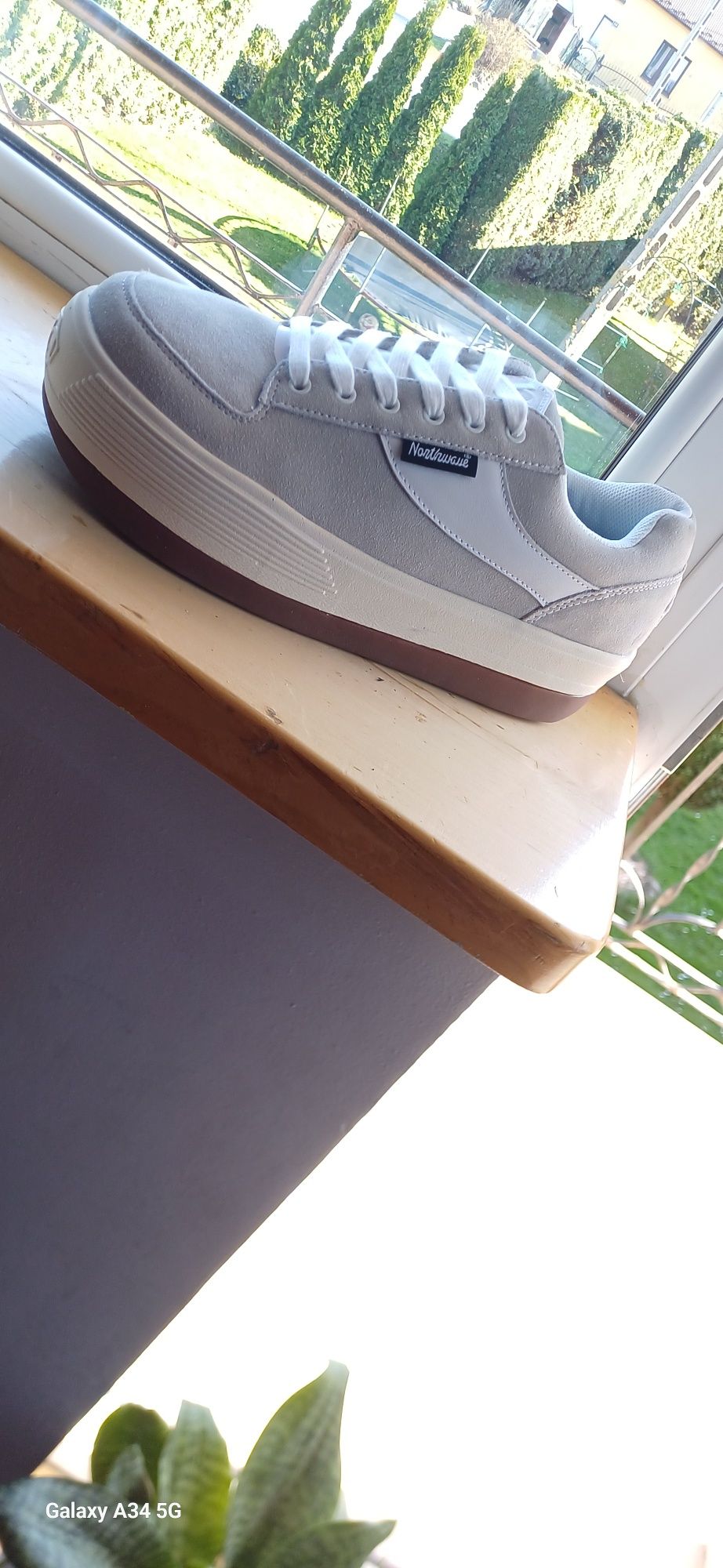 Witam sprzedam nowe buty northwave rozmiar 42,5 kolor biały
