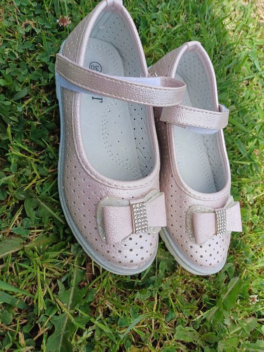 Мешти для дівчинки