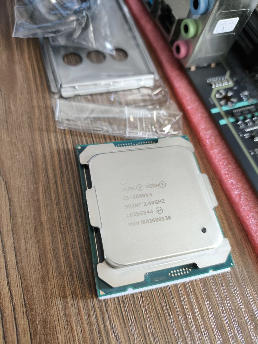 Комплект X99-B9, Intel E5-2680v4, DDR4 16 gb 2400 Mhz (4*4gb)