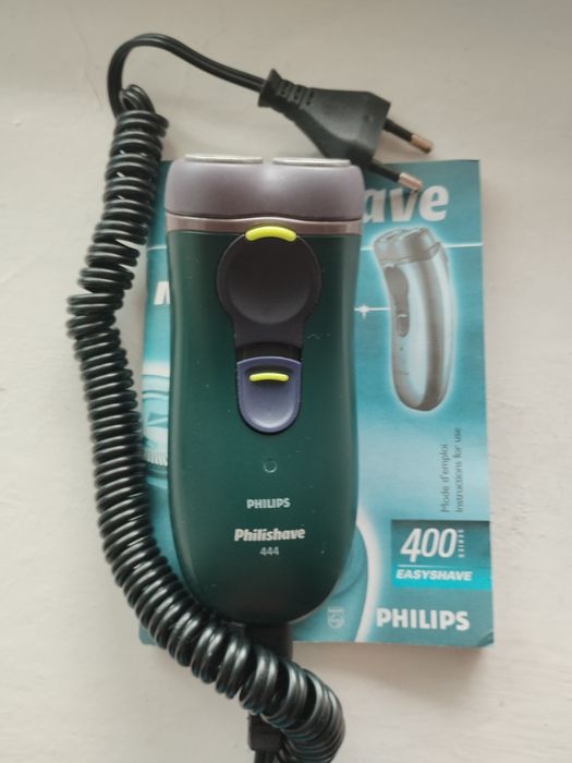 Электробритва Philips.
