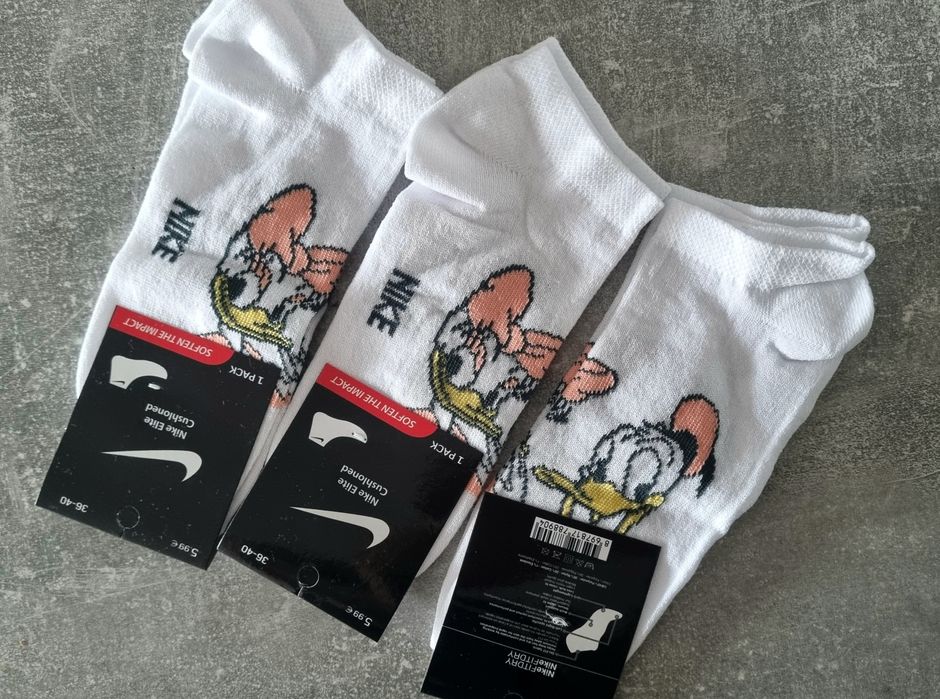 Stopki damskie kaczor donald diasy nike 3 sztuki
