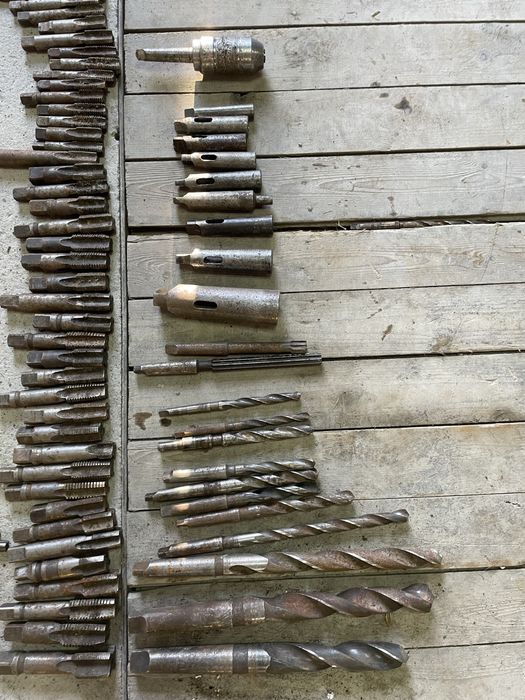 Токарні інструменти