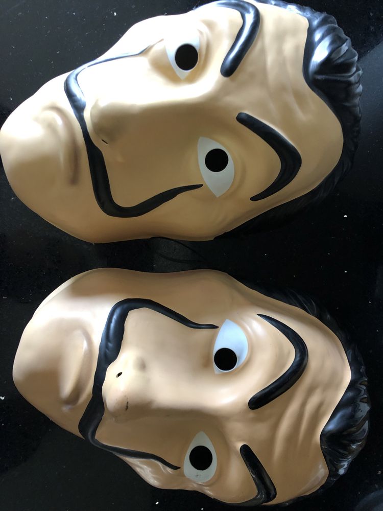 Mascaras (2 unidades) salvador dali