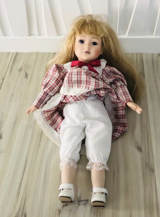 Порцелянова лялька-художник ручної роботи. Колекційна лялька Кім 42см