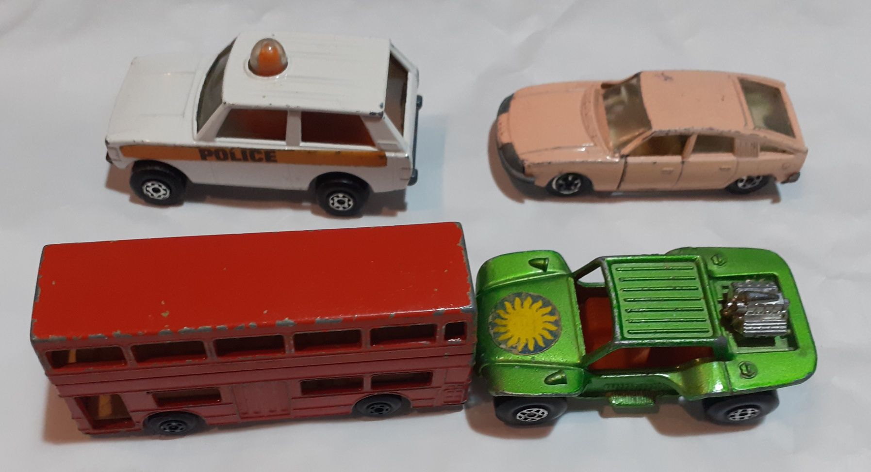 Lote de 4 miniaturas antigas Matchbox