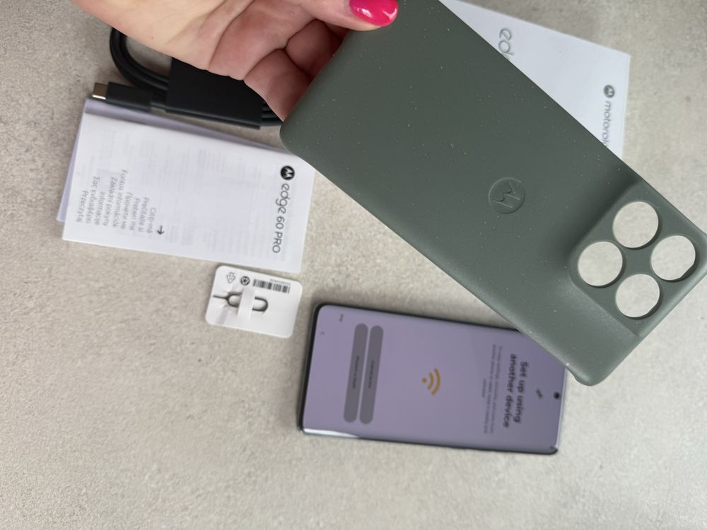 Smartfon MOTOROLA Edge 60 Pro 5G 12/512GB 6.67" 120Hz Szarozielony