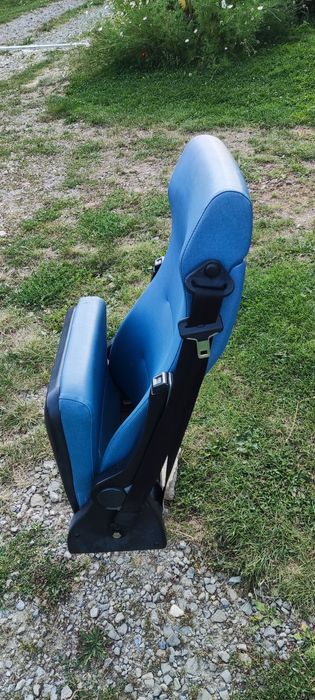 Fotel obrotowy kamper. Z karetki