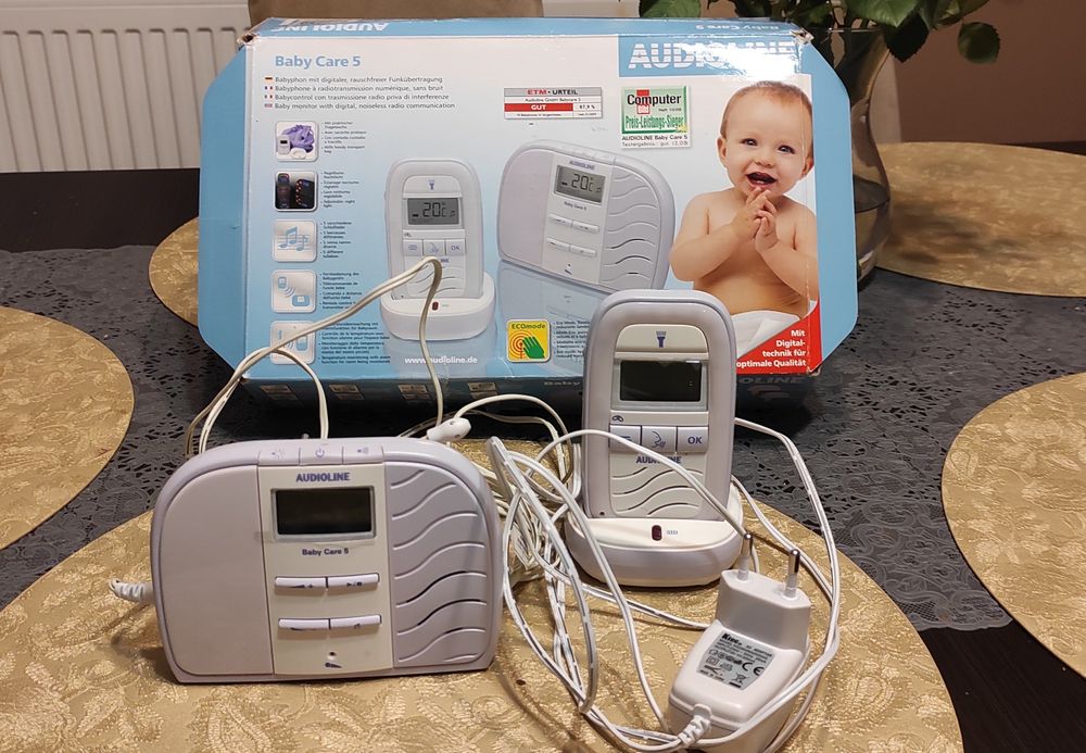 Elektroniczna niania. Gra kołysanki.