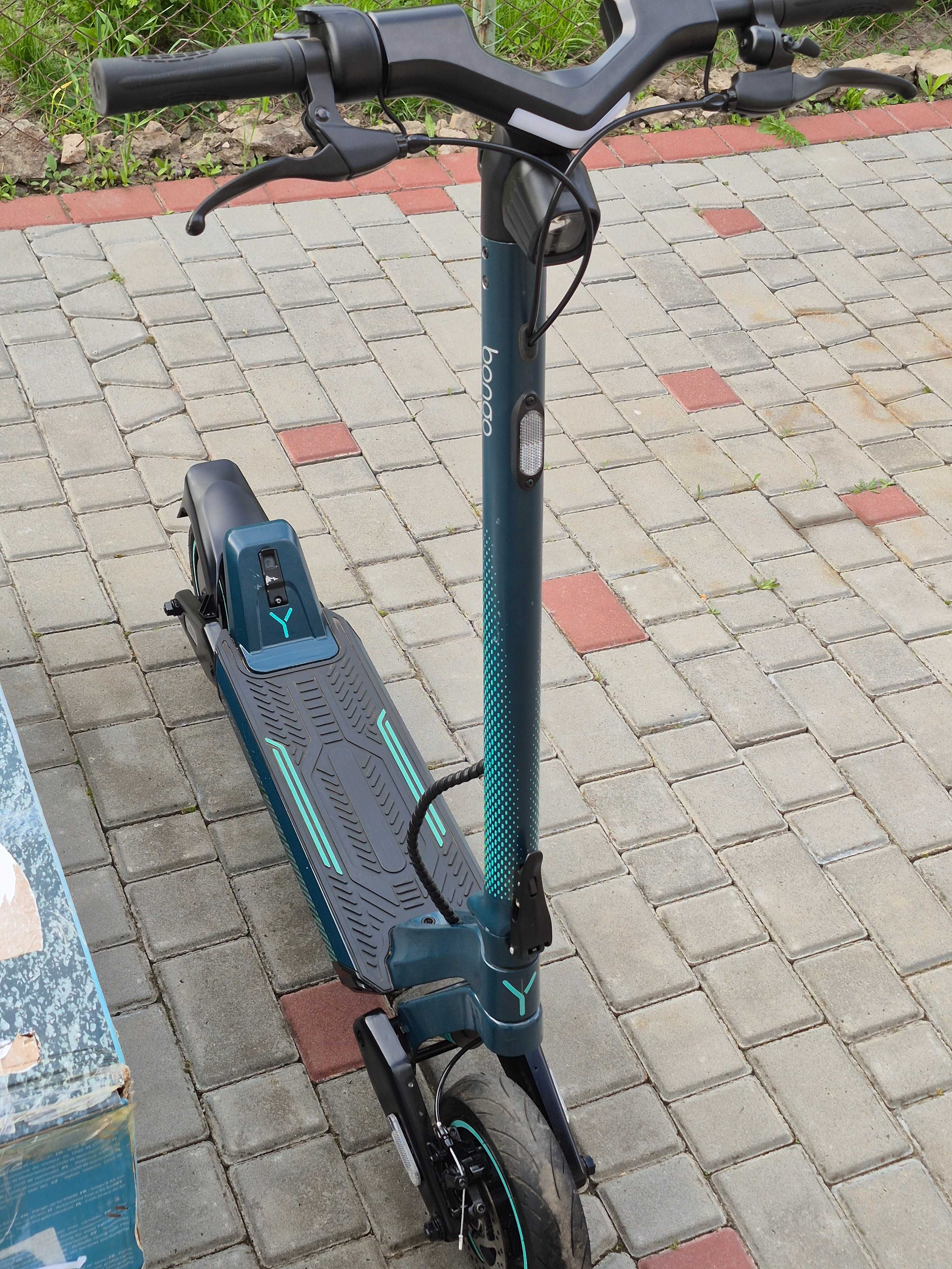 Електричний самокат Cecotec Bongo серії Y65