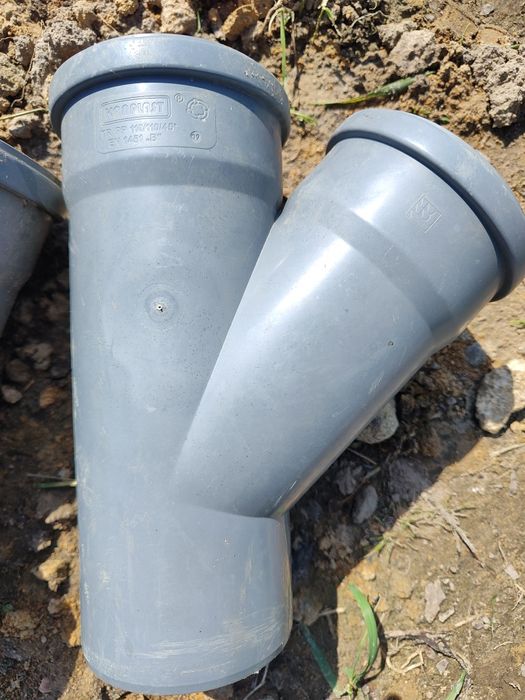 Trójki PCV 110 mm 45 stopni 2 sztuki