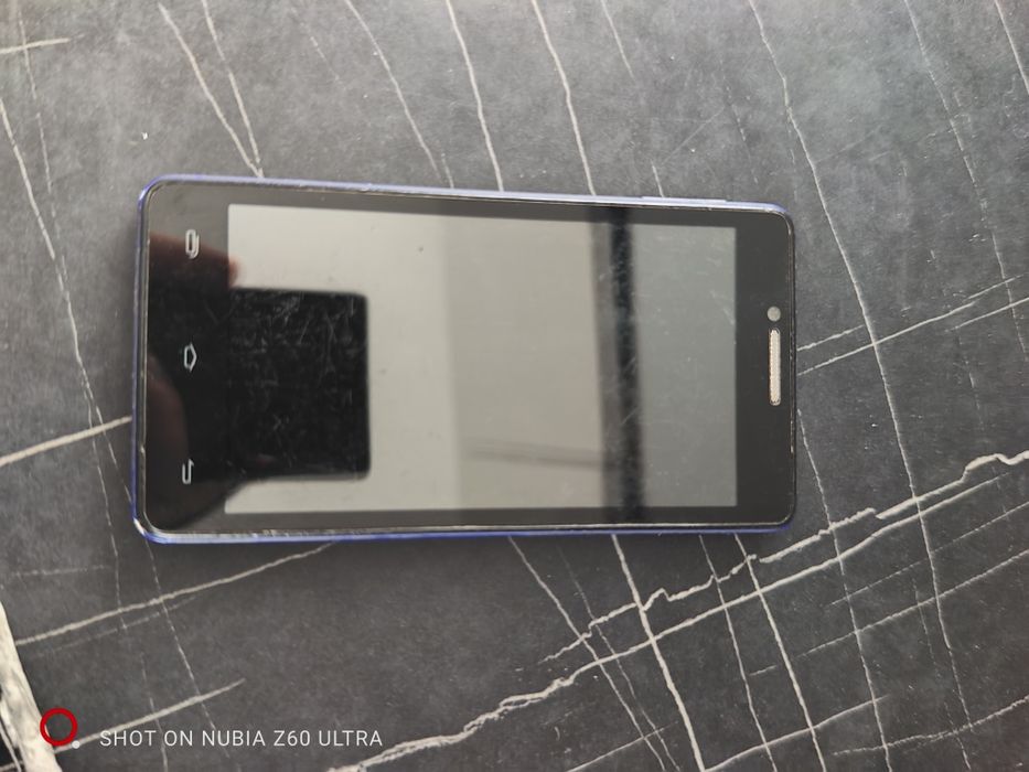 продам телефон, фотоапарат, часи