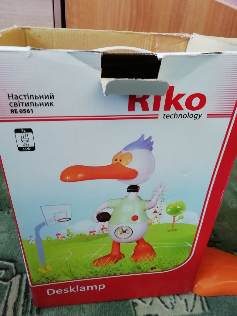 Riko детский настольный светильник.