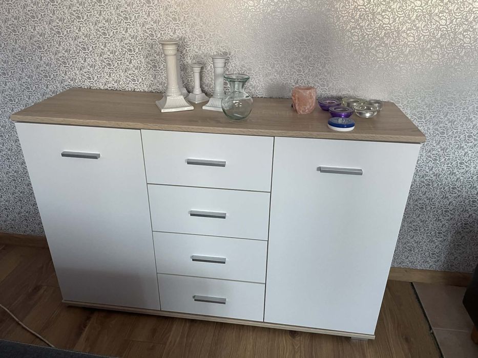 Komoda biała używana