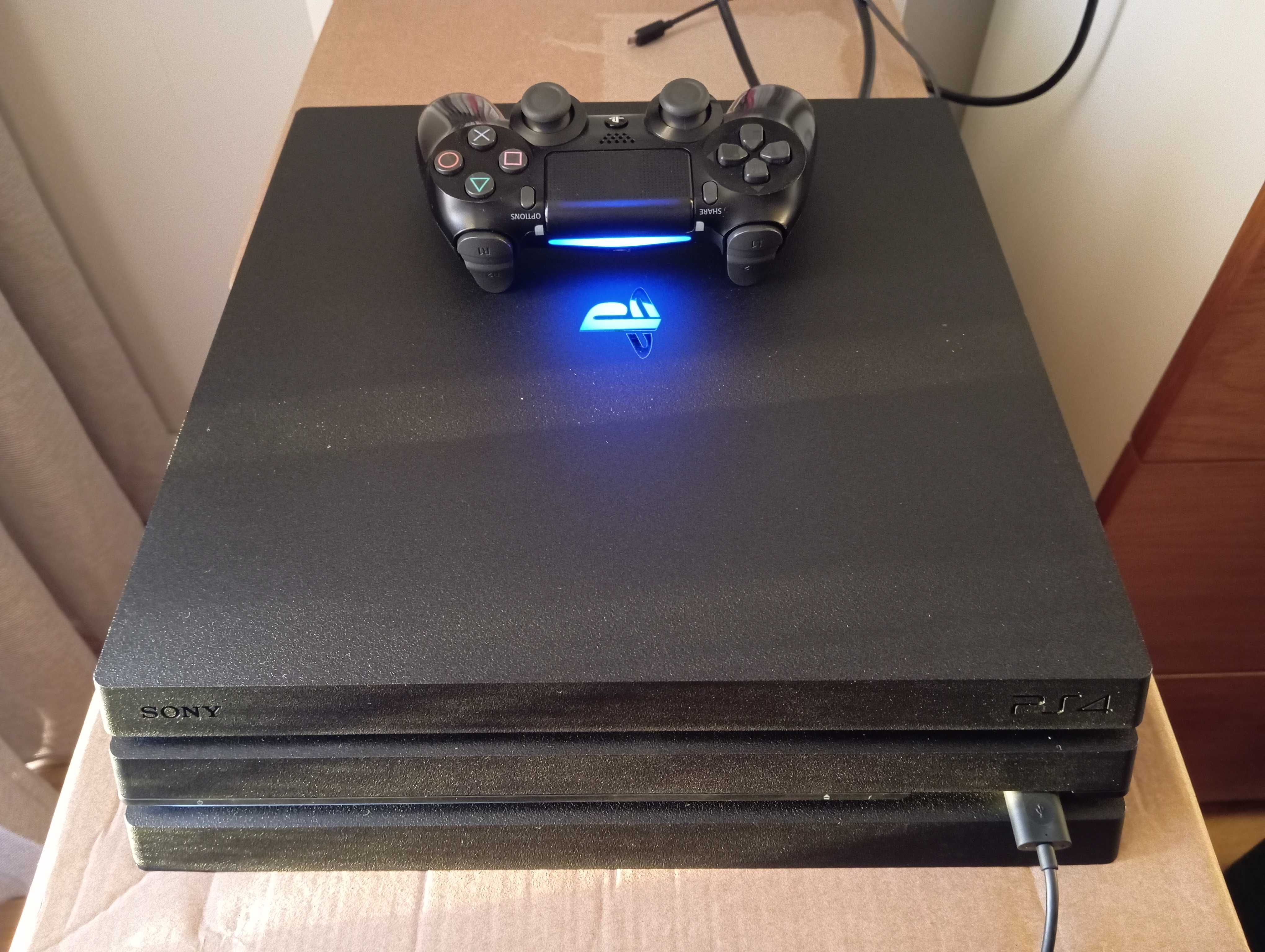 PS4 PRO 1TB 4K, comando Sony, FIFA 18 NBA 2k19, retomo jogos PS1PS2PS3