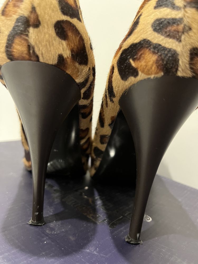 Туфлі  трендові леопард шкіра натуральний верх шпилька 36 розмір
