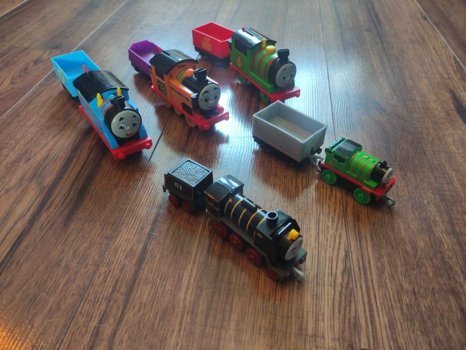Fisher Price Tomek i przyjaciele zestaw rozkładany + 5 pociągów