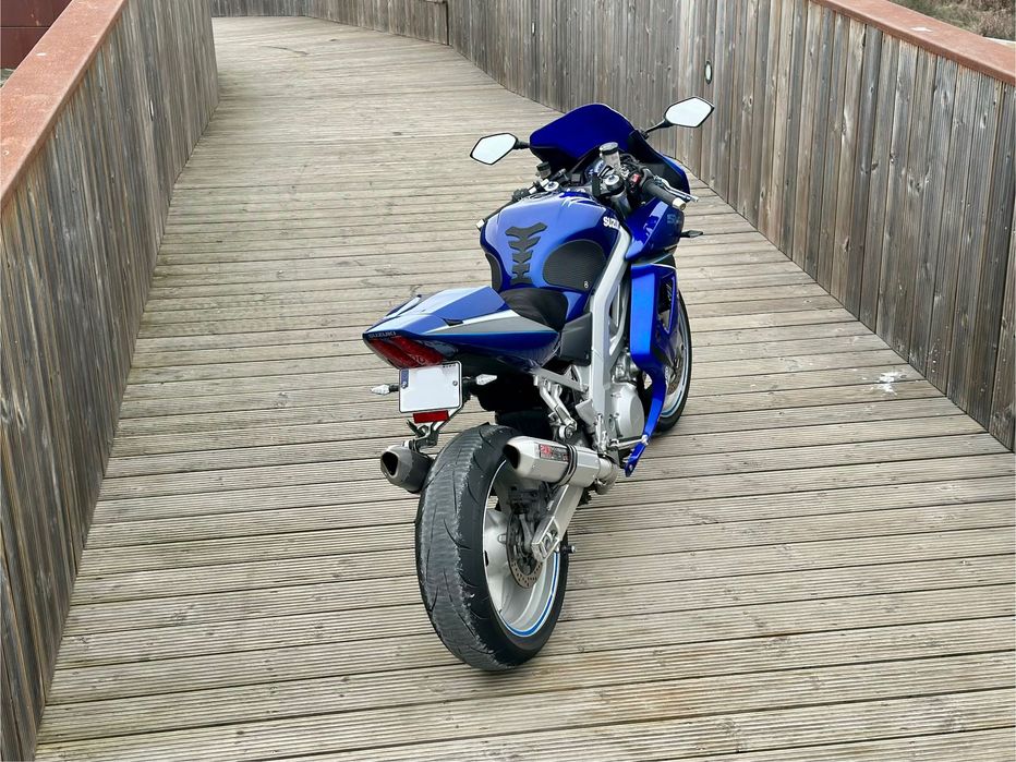 Suzuki SV1000S V2