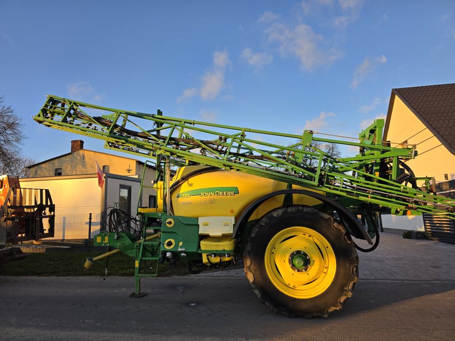 Opryskiwacz John Deere 732 , 28m