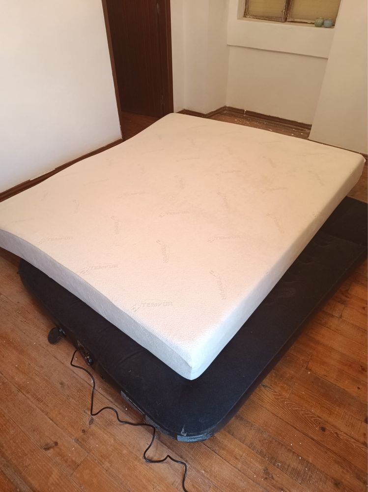 Colchão Tempur 180x200 com jogo de cama