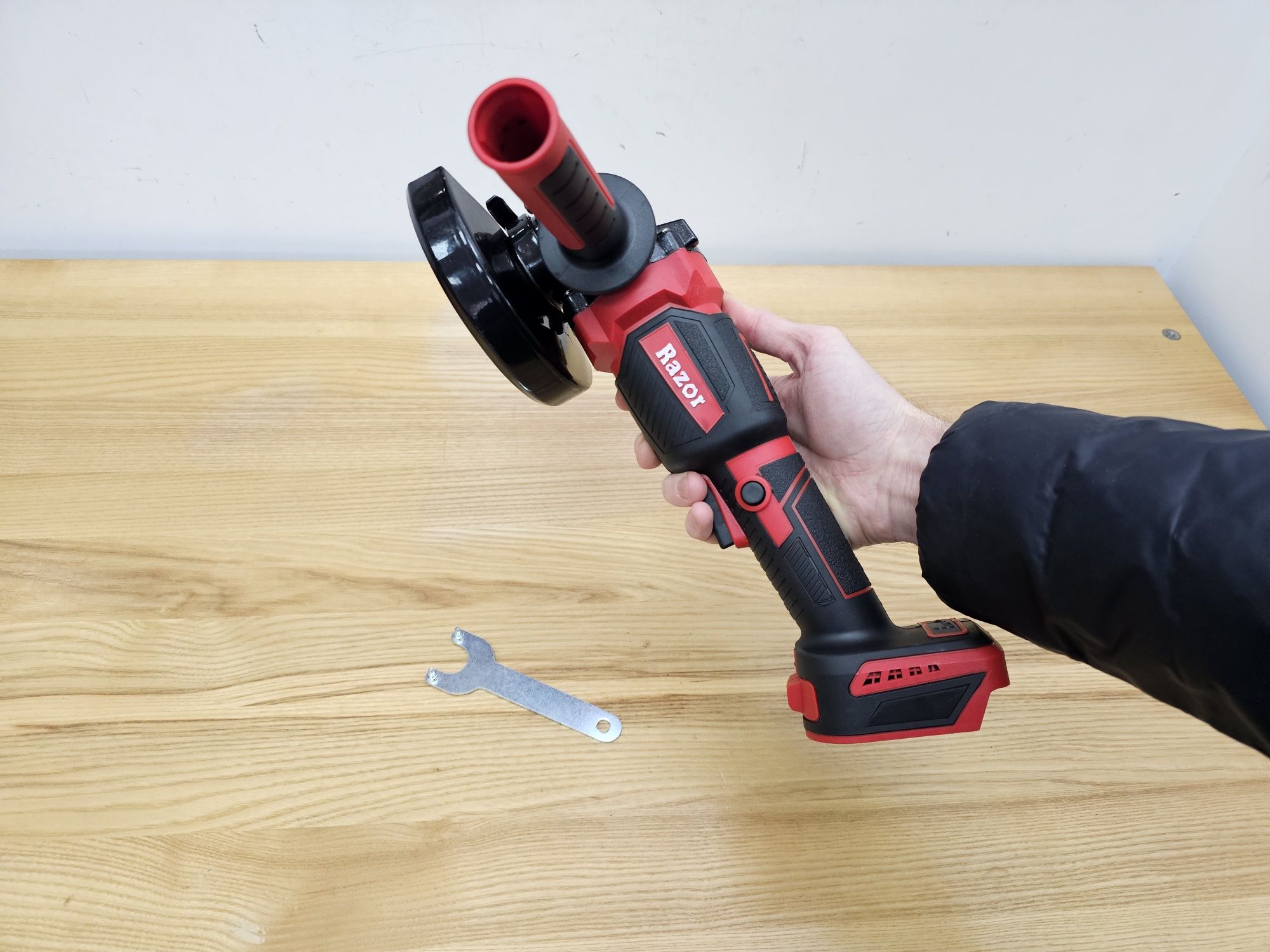 Болгарка с Подсветкой Razor (под акб Makita  ProCraft ) Бесщеточная