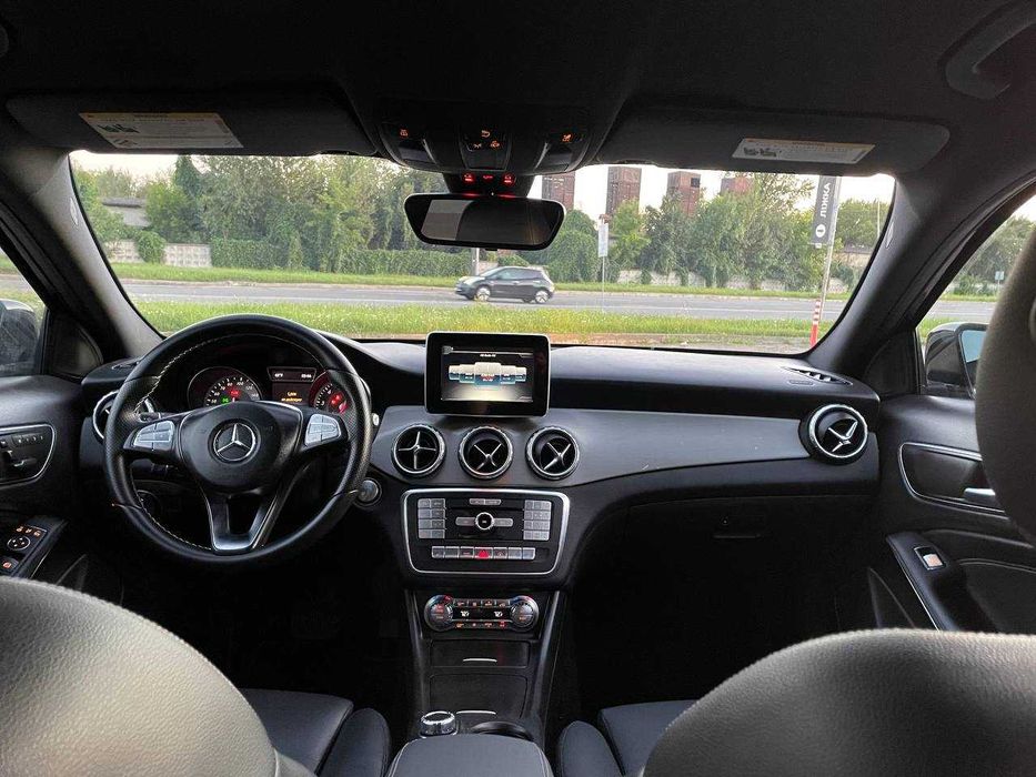 Mercedes-Benz GLA 250 • 2.0 Turbo • 201 к.с. • FWD • 7G-DCT • 2016