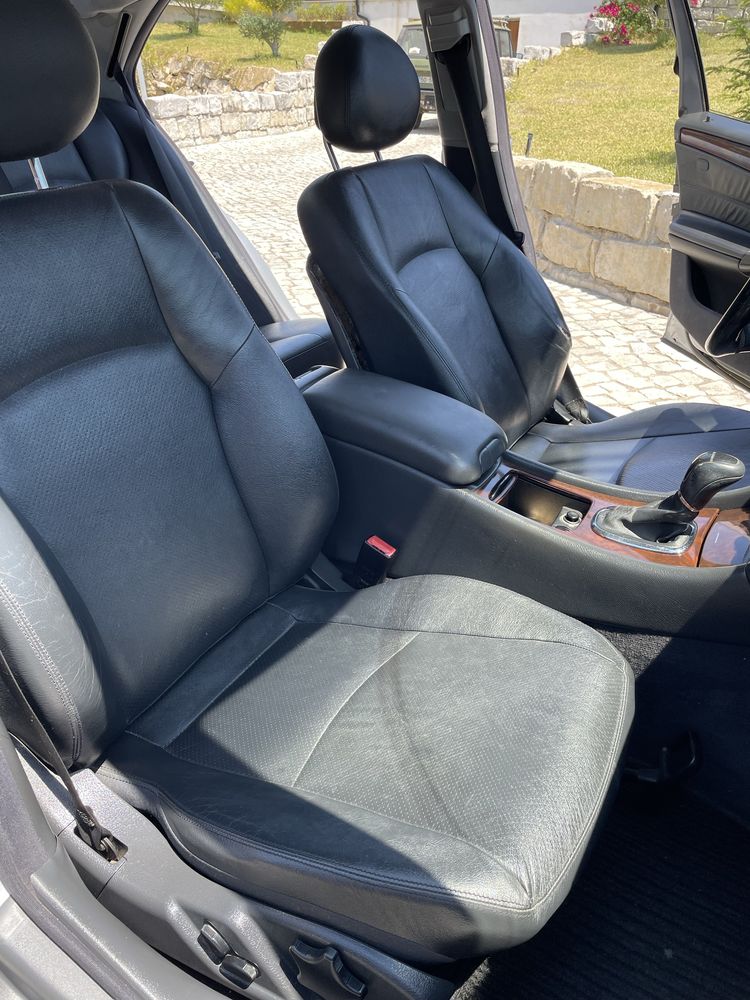 Mercedes-Benz C320 218CV