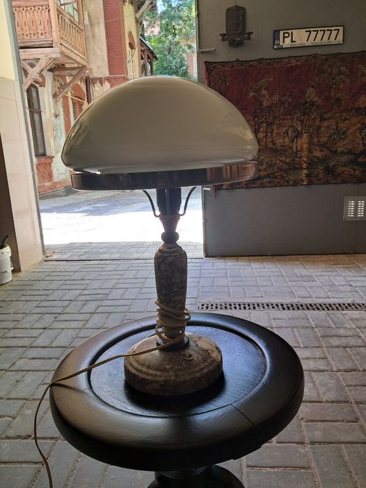 Плафон до лампи старий