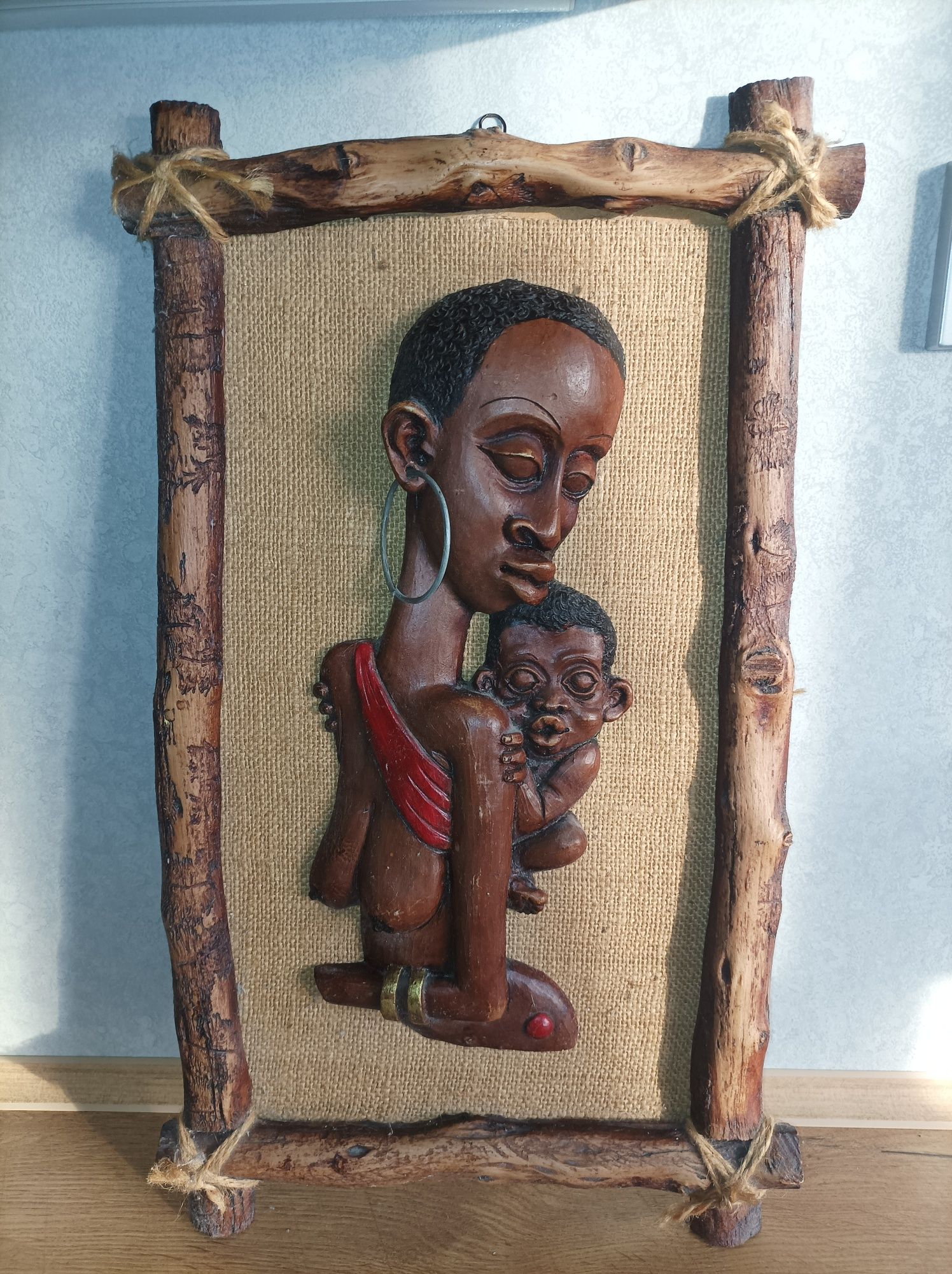 Obraz Murzynka z dzieckiem drewno