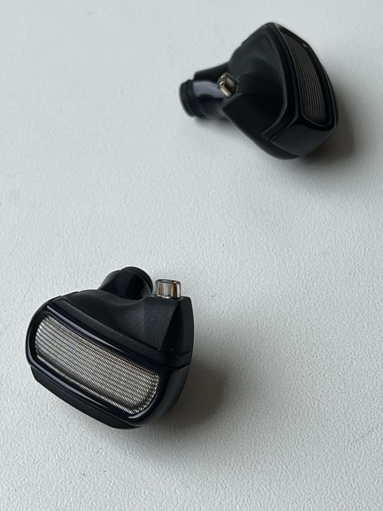 Вікторі 4 Ukrainian Victory хейл iem hi end