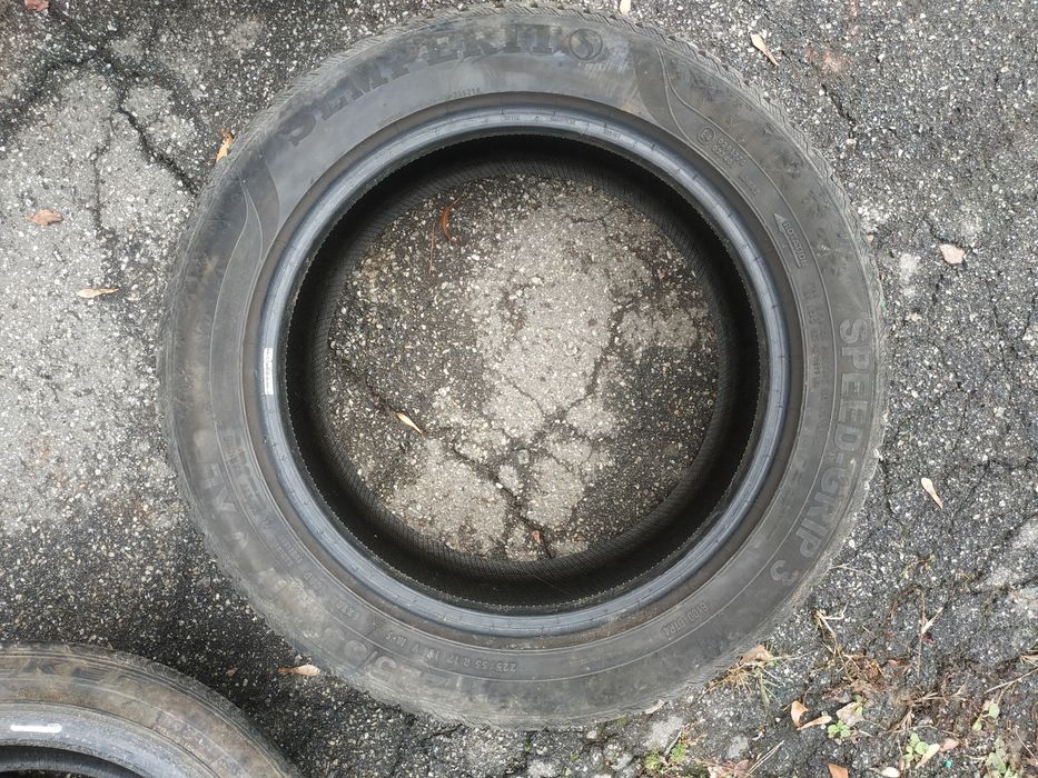 Продам шини 225/55 r17